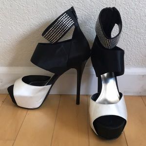 Bakers. Heels, size 7.5 (US)